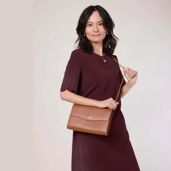 Travel Light - Captain Sleeve Suite Plus