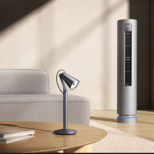 Futuristic Gesture Control – Xiaomi pipi Smart desk lamp